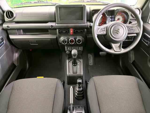 ジムニー ＸＣ　パートタイム４ＷＤ　後期型　届出済未使用車　衝突軽減装置　レーンアシスト　ＬＥＤヘッドライト　オートハイビーム　ヘッドライトウォッシャー　クルーズコントロール　前席シートヒーター　革巻きステアリング（2枚目）