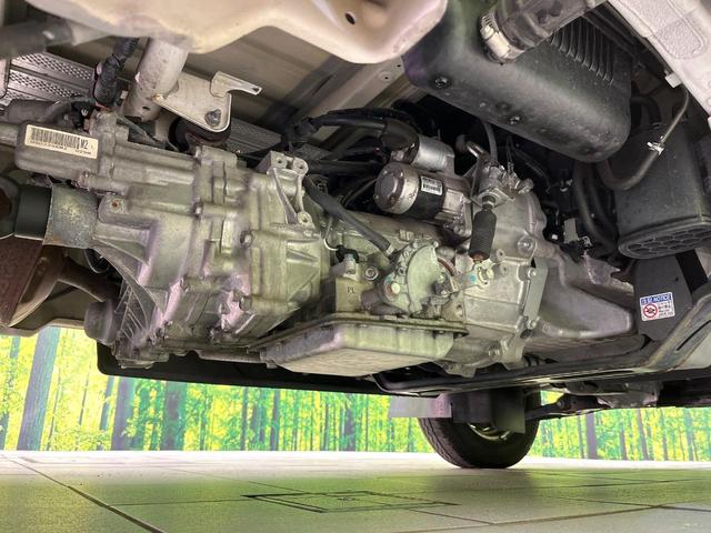 キャリイトラック KX 4WD 禁煙車 純正オーディオ 衝突軽減装置 レーンアシスト 踏み間違い防止装置 オートハイビーム フロントフォグランプ 荷台作業灯 キーレスキー ETC(19枚目)