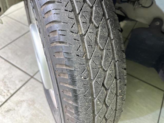 キャリイトラック KX 4WD 禁煙車 純正オーディオ 衝突軽減装置 レーンアシスト 踏み間違い防止装置 オートハイビーム フロントフォグランプ 荷台作業灯 キーレスキー ETC(23枚目)