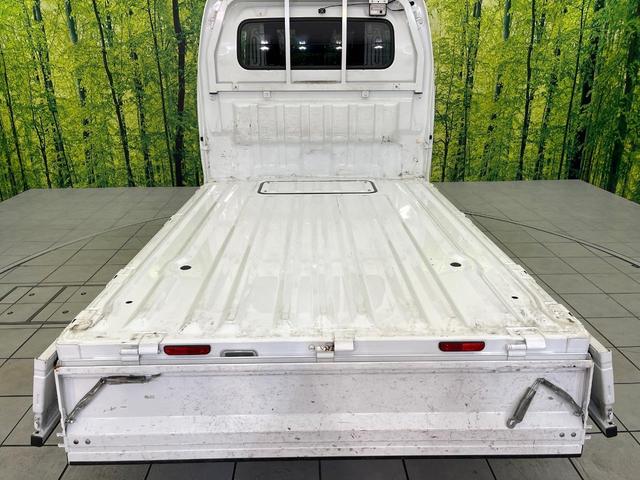 キャリイトラック KX 4WD 禁煙車 純正オーディオ 衝突軽減装置 レーンアシスト 踏み間違い防止装置 オートハイビーム フロントフォグランプ 荷台作業灯 キーレスキー ETC(27枚目)