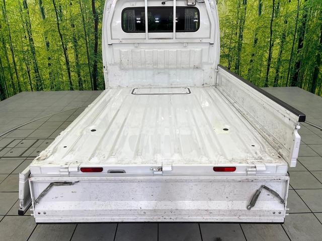 キャリイトラック KX 4WD 禁煙車 純正オーディオ 衝突軽減装置 レーンアシスト 踏み間違い防止装置 オートハイビーム フロントフォグランプ 荷台作業灯 キーレスキー ETC(28枚目)