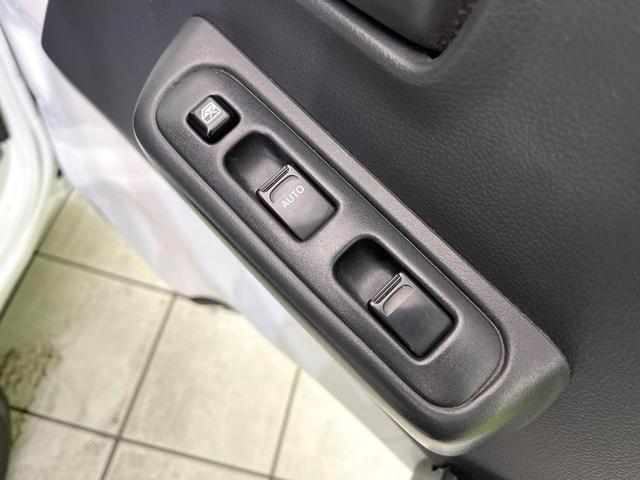 キャリイトラック KX 4WD 禁煙車 純正オーディオ 衝突軽減装置 レーンアシスト 踏み間違い防止装置 オートハイビーム フロントフォグランプ 荷台作業灯 キーレスキー ETC(32枚目)