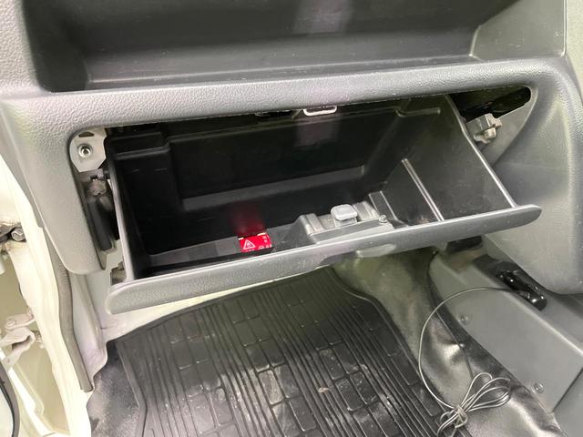 キャリイトラック KX 4WD 禁煙車 純正オーディオ 衝突軽減装置 レーンアシスト 踏み間違い防止装置 オートハイビーム フロントフォグランプ 荷台作業灯 キーレスキー ETC(35枚目)