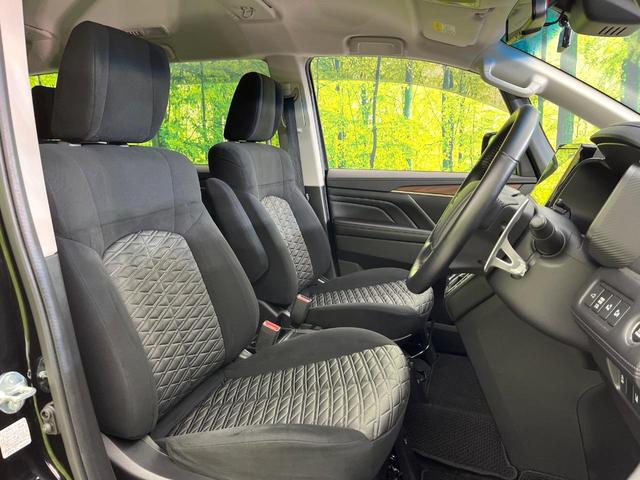 デリカＤ：５ Ｐ　４ＷＤ　禁煙車　純正１０型ナビ　全周囲カメラ　ＣＤ／ＤＶＤ／フルセグ　Ｂｌｕｅｔｏｏｔｈ接続　衝突軽減装置　レーンアシスト　ＬＥＤヘッド／フォグ　オートハイビーム　両側電動スライドドア　電動リアゲート（7枚目）