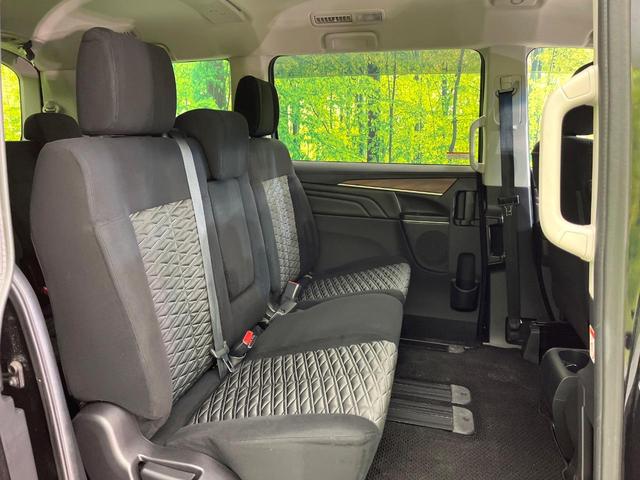 デリカＤ：５ Ｐ　４ＷＤ　禁煙車　純正１０型ナビ　全周囲カメラ　ＣＤ／ＤＶＤ／フルセグ　Ｂｌｕｅｔｏｏｔｈ接続　衝突軽減装置　レーンアシスト　ＬＥＤヘッド／フォグ　オートハイビーム　両側電動スライドドア　電動リアゲート（8枚目）