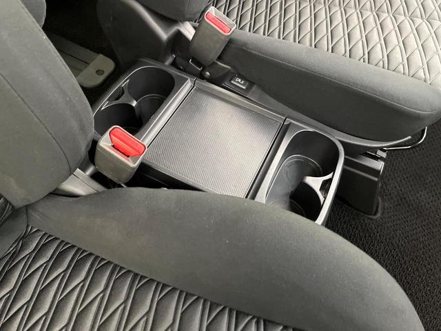 デリカＤ：５ Ｐ　４ＷＤ　禁煙車　純正１０型ナビ　全周囲カメラ　ＣＤ／ＤＶＤ／フルセグ　Ｂｌｕｅｔｏｏｔｈ接続　衝突軽減装置　レーンアシスト　ＬＥＤヘッド／フォグ　オートハイビーム　両側電動スライドドア　電動リアゲート（58枚目）