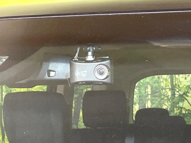 デリカＤ：５ Ｐ　４ＷＤ　禁煙車　純正１０型ナビ　全周囲カメラ　ＣＤ／ＤＶＤ／フルセグ　Ｂｌｕｅｔｏｏｔｈ接続　衝突軽減装置　レーンアシスト　ＬＥＤヘッド／フォグ　オートハイビーム　両側電動スライドドア　電動リアゲート（67枚目）