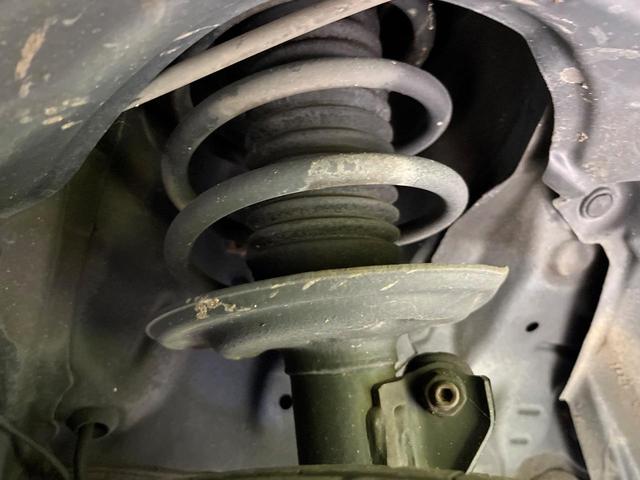 ラクティス レピス 禁煙車 CD再生 キーレス 16インチアルミホイール 盗難防止装置 プライバシーガラス(18枚目)