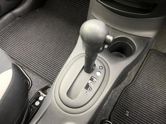 ノート Ｘ　禁煙車　ＳＤナビ　Ｂｌｕｅｔｏｏｔｈ再生　全周囲カメラ　衝突軽減装置　クリアランスソナー　ドラレコ　スマートキー　車線逸脱警報　オートライト　レーンアシスト　アイドリングストップ　盗難防止装置（22枚目）