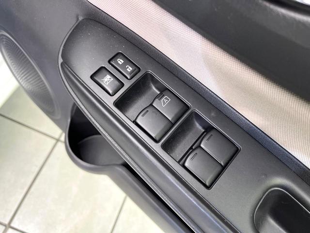 ノート Ｘ　禁煙車　ＳＤナビ　Ｂｌｕｅｔｏｏｔｈ再生　全周囲カメラ　衝突軽減装置　クリアランスソナー　ドラレコ　スマートキー　車線逸脱警報　オートライト　レーンアシスト　アイドリングストップ　盗難防止装置（45枚目）