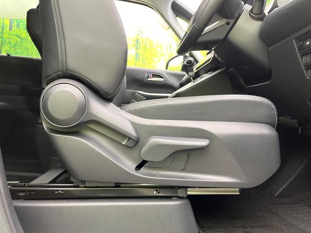 ノア ハイブリッドＺ　禁煙車　純正１０．５型ＤＡ　Ｂｌｕｅｔｏｏｔｈ／ＤＶＤ／ＣＤ再生　バックカメラ　両側電動スライド　衝突軽減装置　レーダークルーズ　コーナーセンサー　１００Ｖ電源　ハーフレザーシート　ＥＴＣ２．０（39枚目）