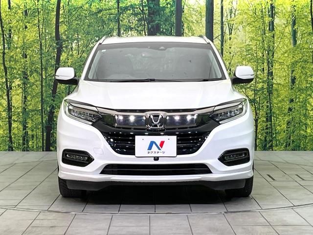 ヴェゼル ハイブリッドＺ・ホンダセンシング　禁煙車　純正８インチナビ　バックカメラ　フルセグ　ＣＤ／ＤＶＤ再生　Ｂｌｕｅｔｏｏｔｈ接続　衝突軽減装置　アダプティブクルコン　ＬＥＤヘッド／フォグライト　オートハイビーム　前席シートヒーター　ＥＴＣ（14枚目）