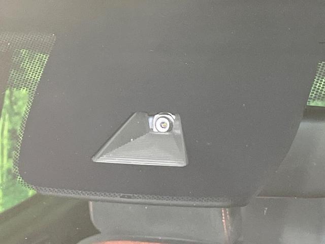 N-ONE RS 禁煙車 6速MT SDナビ バックカメラ CD/DVD/フルセグ Bluetooth接続 衝突軽減装置 アダプティブクルコン LEDヘッド/フォグ オートハイビーム 前席シートヒーター オートエアコン(6枚目)