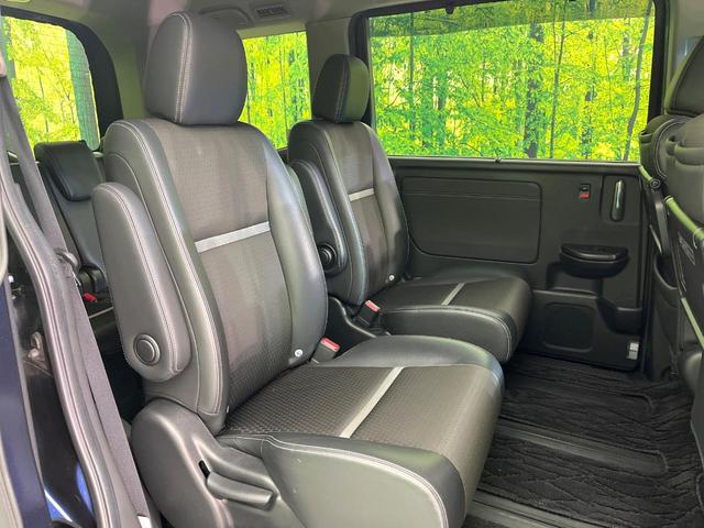 ステップワゴンスパーダ スパーダハイブリッド G・EX ホンダセンシング 禁煙車 後期型 純正9型ナビ 全周囲カメラ フルセグ CD/DVD Bluetooth接続 純正フリップダウンモニター 衝突軽減装置 オートハイビーム 両側電動スライドドア 後席オートエアコン ETC(10枚目)