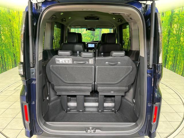 ステップワゴンスパーダ スパーダハイブリッド G・EX ホンダセンシング 禁煙車 後期型 純正9型ナビ 全周囲カメラ フルセグ CD/DVD Bluetooth接続 純正フリップダウンモニター 衝突軽減装置 オートハイビーム 両側電動スライドドア 後席オートエアコン ETC(12枚目)