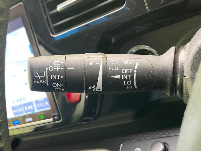 ステップワゴンスパーダ スパーダハイブリッド G・EX ホンダセンシング 禁煙車 後期型 純正9型ナビ 全周囲カメラ フルセグ CD/DVD Bluetooth接続 純正フリップダウンモニター 衝突軽減装置 オートハイビーム 両側電動スライドドア 後席オートエアコン ETC(29枚目)