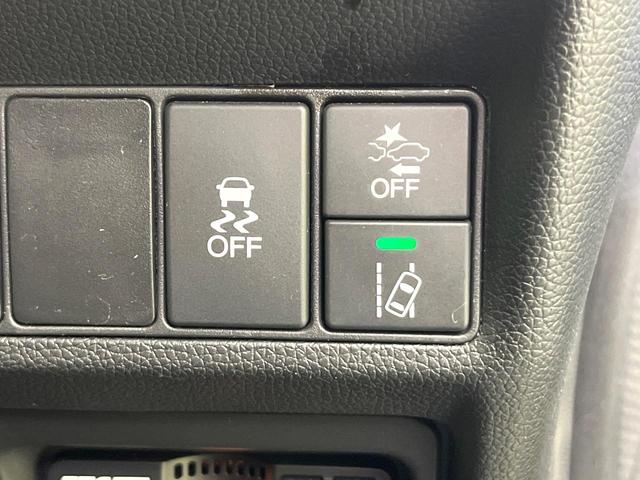 ステップワゴンスパーダ スパーダハイブリッド G・EX ホンダセンシング 禁煙車 後期型 純正9型ナビ 全周囲カメラ フルセグ CD/DVD Bluetooth接続 純正フリップダウンモニター 衝突軽減装置 オートハイビーム 両側電動スライドドア 後席オートエアコン ETC(36枚目)