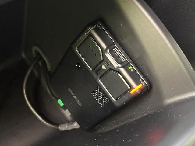 ステップワゴンスパーダ スパーダハイブリッド G・EX ホンダセンシング 禁煙車 後期型 純正9型ナビ 全周囲カメラ フルセグ CD/DVD Bluetooth接続 純正フリップダウンモニター 衝突軽減装置 オートハイビーム 両側電動スライドドア 後席オートエアコン ETC(40枚目)