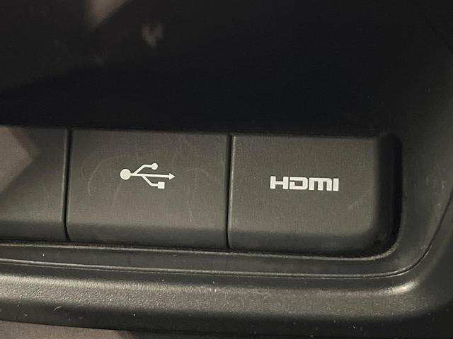 ステップワゴンスパーダ スパーダハイブリッド G・EX ホンダセンシング 禁煙車 後期型 純正9型ナビ 全周囲カメラ フルセグ CD/DVD Bluetooth接続 純正フリップダウンモニター 衝突軽減装置 オートハイビーム 両側電動スライドドア 後席オートエアコン ETC(42枚目)