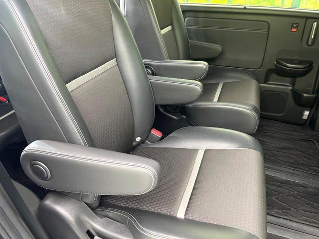 ステップワゴンスパーダ スパーダハイブリッド G・EX ホンダセンシング 禁煙車 後期型 純正9型ナビ 全周囲カメラ フルセグ CD/DVD Bluetooth接続 純正フリップダウンモニター 衝突軽減装置 オートハイビーム 両側電動スライドドア 後席オートエアコン ETC(53枚目)