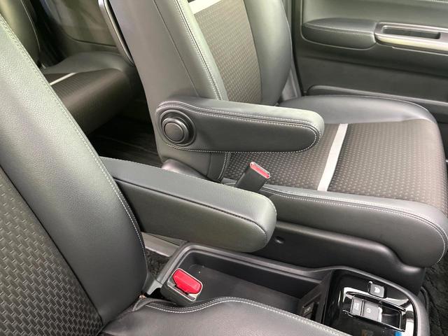 ステップワゴンスパーダ スパーダハイブリッド G・EX ホンダセンシング 禁煙車 後期型 純正9型ナビ 全周囲カメラ フルセグ CD/DVD Bluetooth接続 純正フリップダウンモニター 衝突軽減装置 オートハイビーム 両側電動スライドドア 後席オートエアコン ETC(54枚目)