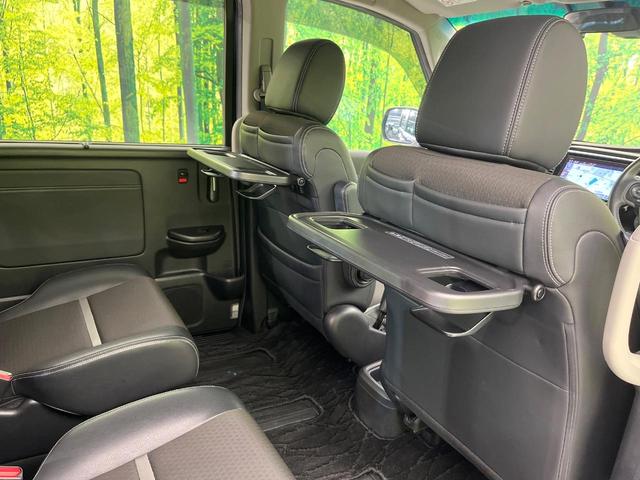 ステップワゴンスパーダ スパーダハイブリッド G・EX ホンダセンシング 禁煙車 後期型 純正9型ナビ 全周囲カメラ フルセグ CD/DVD Bluetooth接続 純正フリップダウンモニター 衝突軽減装置 オートハイビーム 両側電動スライドドア 後席オートエアコン ETC(56枚目)