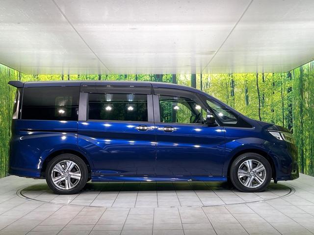ステップワゴンスパーダ スパーダハイブリッド G・EX ホンダセンシング 禁煙車 後期型 純正9型ナビ 全周囲カメラ フルセグ CD/DVD Bluetooth接続 純正フリップダウンモニター 衝突軽減装置 オートハイビーム 両側電動スライドドア 後席オートエアコン ETC(68枚目)