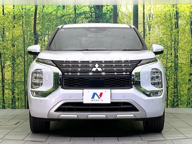 アウトランダーPHEV P 4WD 禁煙車 サンルーフ 純正9型ナビ 全周囲カメラ フルセグ Bluetooth BOSEサウンド 衝突軽減装置 LEDヘッド/フォグ オートハイビーム シーケンシャルターンランプ 電動リアゲート(14枚目)
