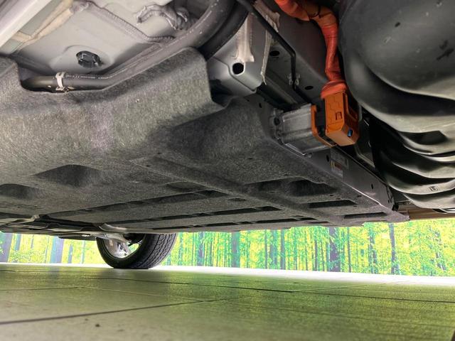 アウトランダーPHEV P 4WD 禁煙車 サンルーフ 純正9型ナビ 全周囲カメラ フルセグ Bluetooth BOSEサウンド 衝突軽減装置 LEDヘッド/フォグ オートハイビーム シーケンシャルターンランプ 電動リアゲート(25枚目)