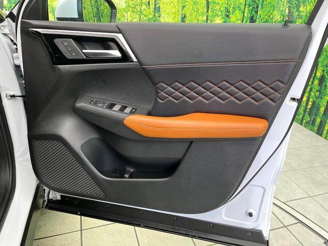 アウトランダーPHEV P 4WD 禁煙車 サンルーフ 純正9型ナビ 全周囲カメラ フルセグ Bluetooth BOSEサウンド 衝突軽減装置 LEDヘッド/フォグ オートハイビーム シーケンシャルターンランプ 電動リアゲート(33枚目)