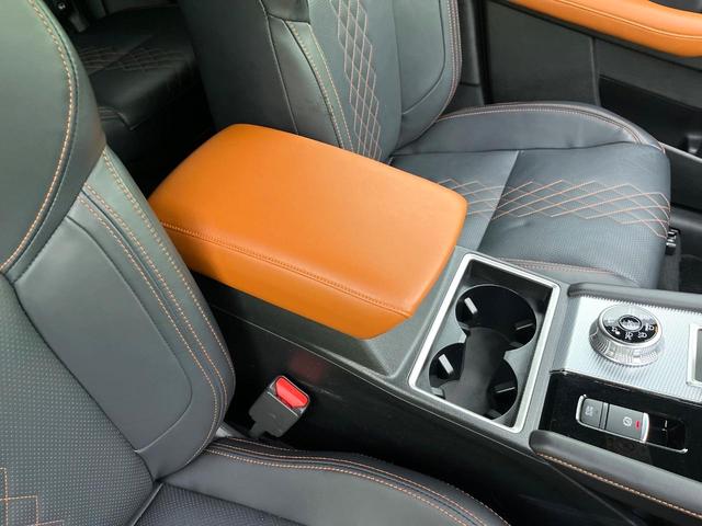 アウトランダーPHEV P 4WD 禁煙車 サンルーフ 純正9型ナビ 全周囲カメラ フルセグ Bluetooth BOSEサウンド 衝突軽減装置 LEDヘッド/フォグ オートハイビーム シーケンシャルターンランプ 電動リアゲート(39枚目)