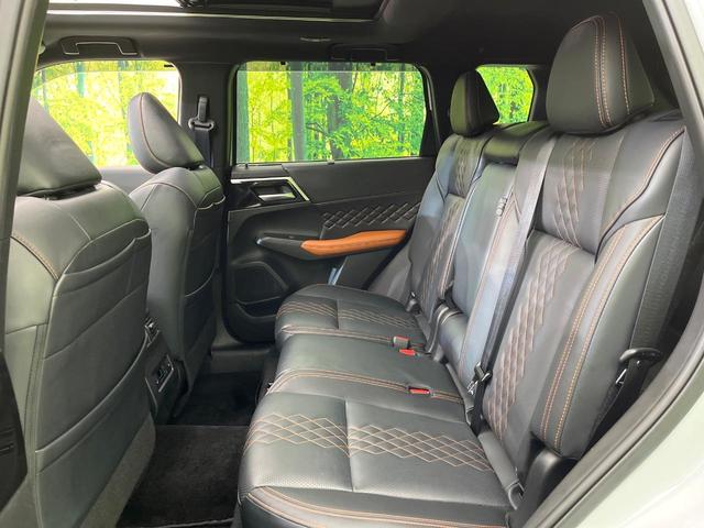 アウトランダーPHEV P 4WD 禁煙車 サンルーフ 純正9型ナビ 全周囲カメラ フルセグ Bluetooth BOSEサウンド 衝突軽減装置 LEDヘッド/フォグ オートハイビーム シーケンシャルターンランプ 電動リアゲート(56枚目)