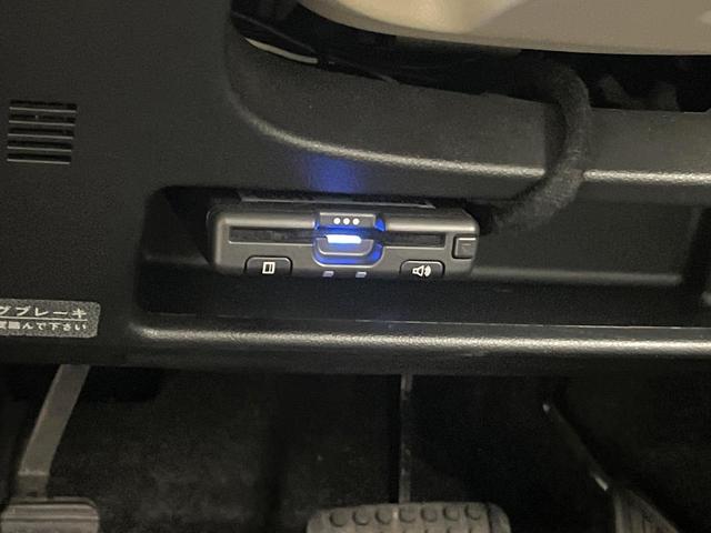 ムーヴキャンバス Ｘリミテッドメイクアップ　ＳＡＩＩ　禁煙車　純正ＳＤナビ　Ｂｌｕｅｔｏｏｔｈ／ＣＤ／フルセグ　バックカメラ　両側電動スライド　衝突軽減装置　車線逸脱警報　２トーン　ＬＥＤフォグ　オートライト　オートエアコン　スマートキー　ＥＴＣ（7枚目）