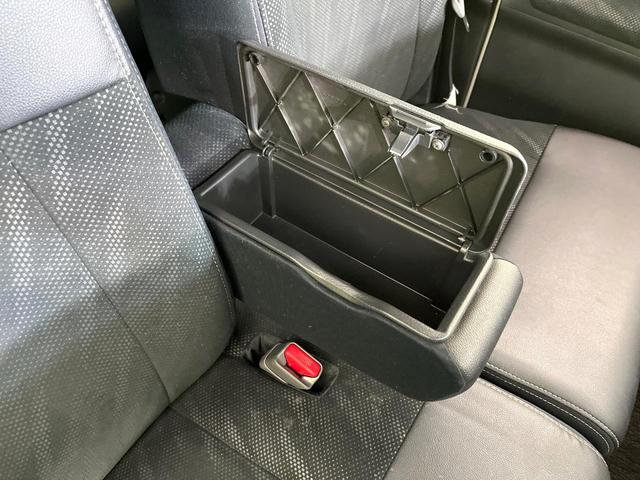 タント カスタムRS トップエディションリミテッドSAIII 禁煙車 BIG-X8型ナビ CD/DVD再生 Bluetooth接続 フルセグ 衝突軽減装置 LEDヘッド/フォグライト オートハイビーム 両側電動スライドドア ハーフレザーシート シートヒーター(56枚目)