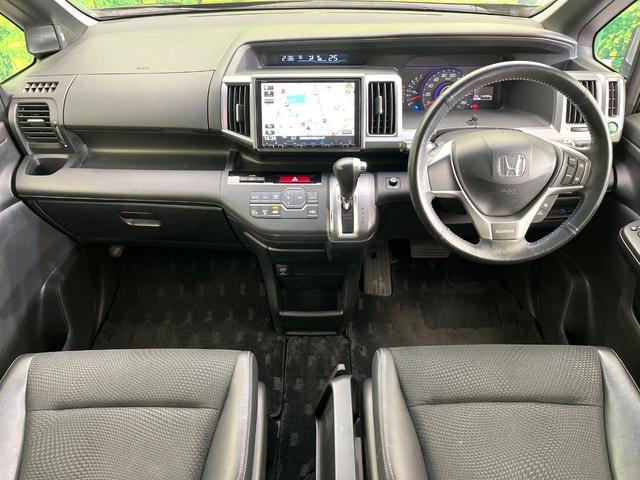 ステップワゴンスパーダ Z クールスピリット 禁煙車 後席モニター 純正9型ナビ DVD/CD再生 バックカメラ 両側電動スライド ハーフレザーシート HIDヘッド オートライト オートエアコン リアエアコン 純正17インチアルミホイール ETC(2枚目)