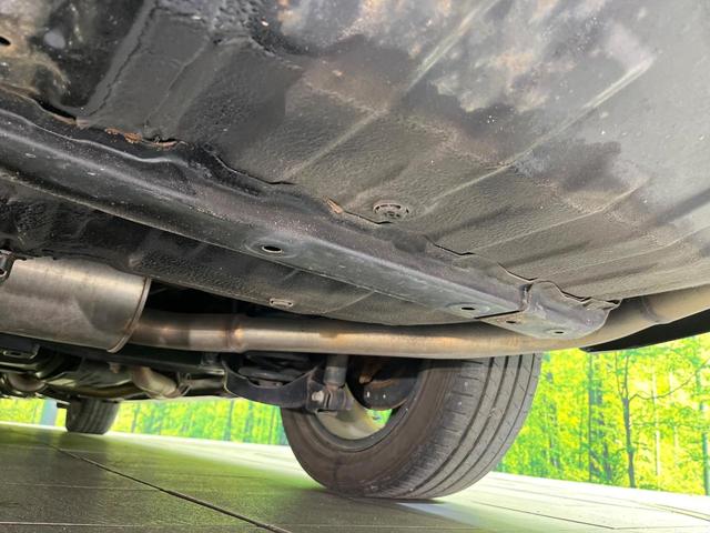 ステップワゴンスパーダ Z クールスピリット 禁煙車 後席モニター 純正9型ナビ DVD/CD再生 バックカメラ 両側電動スライド ハーフレザーシート HIDヘッド オートライト オートエアコン リアエアコン 純正17インチアルミホイール ETC(60枚目)