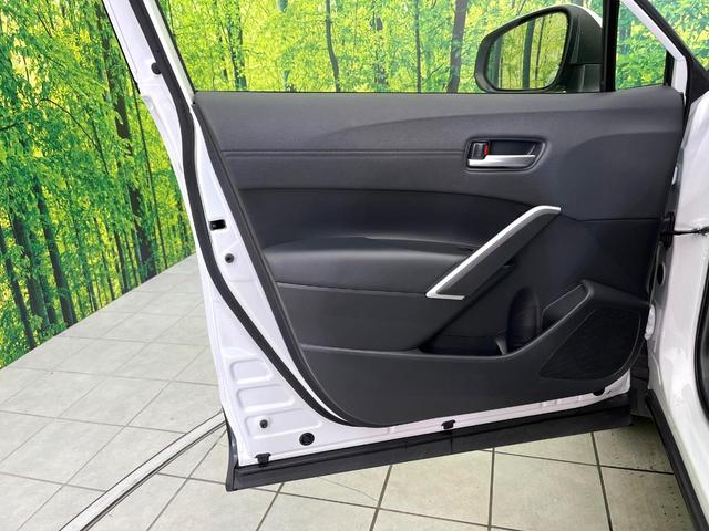 カローラクロス ハイブリッド Z 4WD 禁煙車 寒冷地仕様 純正10.5型ナビ 全周囲カメラ フルセグ Bluetooth再生 アドバンスドパーク 衝突軽減装置 LEDヘッド/フォグライト シーケンシャルターンランプ 電動リアゲート(32枚目)