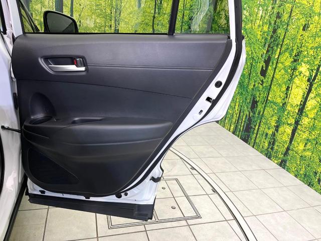 カローラクロス ハイブリッド Z 4WD 禁煙車 寒冷地仕様 純正10.5型ナビ 全周囲カメラ フルセグ Bluetooth再生 アドバンスドパーク 衝突軽減装置 LEDヘッド/フォグライト シーケンシャルターンランプ 電動リアゲート(35枚目)