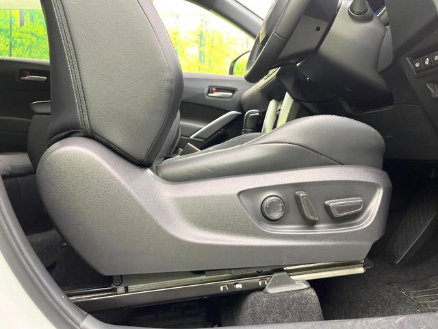 カローラクロス ハイブリッド Z 4WD 禁煙車 寒冷地仕様 純正10.5型ナビ 全周囲カメラ フルセグ Bluetooth再生 アドバンスドパーク 衝突軽減装置 LEDヘッド/フォグライト シーケンシャルターンランプ 電動リアゲート(65枚目)