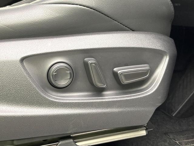 カローラクロス ハイブリッド Z 4WD 禁煙車 寒冷地仕様 純正10.5型ナビ 全周囲カメラ フルセグ Bluetooth再生 アドバンスドパーク 衝突軽減装置 LEDヘッド/フォグライト シーケンシャルターンランプ 電動リアゲート(66枚目)