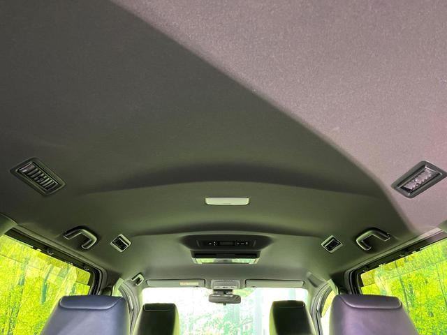 ヴォクシー ZS 煌III 禁煙車 後期型 純正10型ナビ バックカメラ フルセグ CD/DVD/Bluetooth 純正フリップダウンモニター 衝突軽減装置 LEDヘッド/フォグライト オートハイビーム 両側電動スライドドア(22枚目)