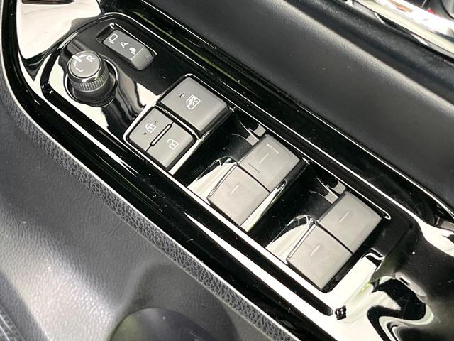 ヴォクシー ZS 煌III 禁煙車 後期型 純正10型ナビ バックカメラ フルセグ CD/DVD/Bluetooth 純正フリップダウンモニター 衝突軽減装置 LEDヘッド/フォグライト オートハイビーム 両側電動スライドドア(37枚目)