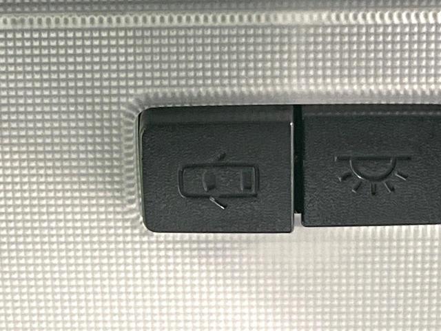 ヴォクシー ZS 煌III 禁煙車 後期型 純正10型ナビ バックカメラ フルセグ CD/DVD/Bluetooth 純正フリップダウンモニター 衝突軽減装置 LEDヘッド/フォグライト オートハイビーム 両側電動スライドドア(52枚目)