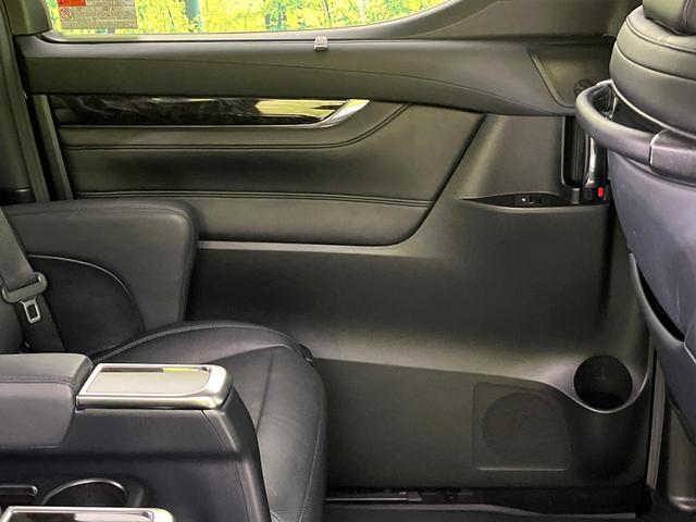 ヴェルファイア ２．５Ｚ　Ｇエディション　禁煙車　後期型　モデリスタエアロ　ＢＩＧ－Ｘ１１型ナビ　バックカメラ　フルセグ　ＣＤ／ＤＶＤ／Ｂｌｕｅｔｏｏｔｈ　１２型フリップダウンモニター　衝突軽減装置　ＬＥＤヘッド／フォグライト　オートライト（26枚目）