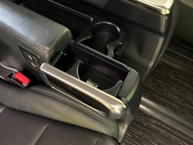 ヴェルファイア ２．５Ｚ　Ｇエディション　禁煙車　後期型　モデリスタエアロ　ＢＩＧ－Ｘ１１型ナビ　バックカメラ　フルセグ　ＣＤ／ＤＶＤ／Ｂｌｕｅｔｏｏｔｈ　１２型フリップダウンモニター　衝突軽減装置　ＬＥＤヘッド／フォグライト　オートライト（27枚目）