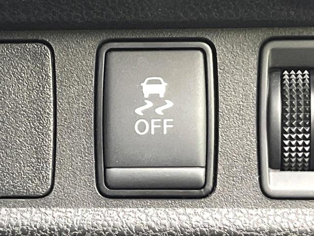 ノート e-パワー X 禁煙車 全周囲カメラ 衝突軽減装置 コーナーセンサー オートマチックハイビーム オートライト 車線逸脱警報 踏み間違い防止装置 横滑り防止装置 レーンアシスト デジタルインナーミラー オートエアコン(7枚目)