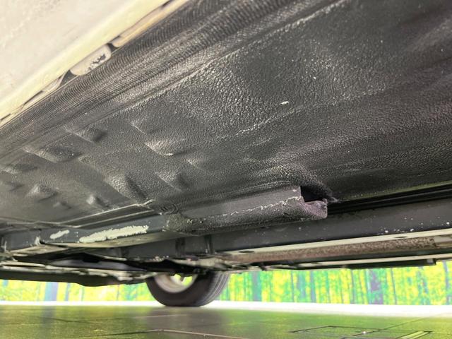 ノート e-パワー X 禁煙車 全周囲カメラ 衝突軽減装置 コーナーセンサー オートマチックハイビーム オートライト 車線逸脱警報 踏み間違い防止装置 横滑り防止装置 レーンアシスト デジタルインナーミラー オートエアコン(54枚目)