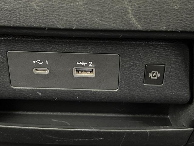 セレナ ハイウェイスターＶ　禁煙車　寒冷地仕様　純正１２型ナビ　全周囲カメラ　フルセグ　Ｂｌｕｅｔｏｏｔｈ　純正フリップダウンモニター　衝突軽減装置　ＬＥＤヘッド／フォグライト　オートハイビーム　プロパイロット　両側電動スライド（59枚目）