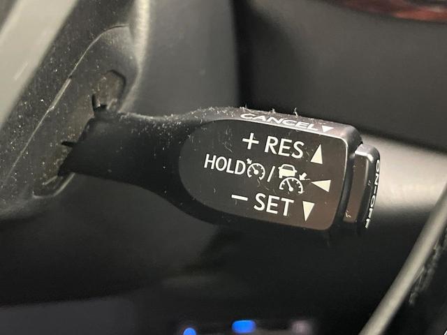 C-HR G 禁煙車 純正8型ディスプレイオーディオ バックカメラ Bluetooth 衝突軽減装置 LEDヘッドライト オートハイビーム シーケンシャルターンランプ レーダークルコン ブラインドスポットモニター(6枚目)