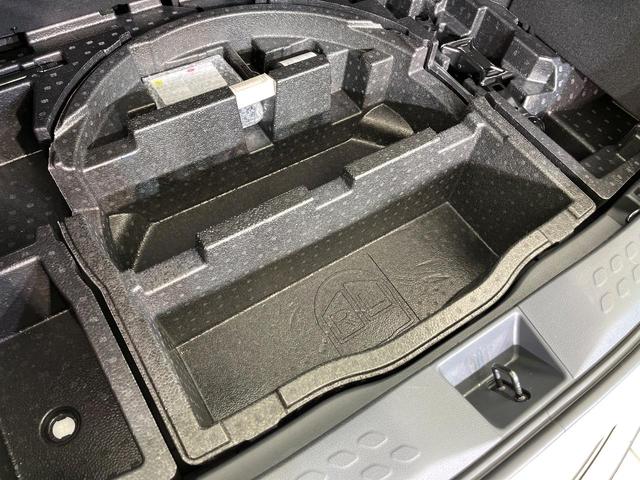 C-HR G 禁煙車 純正8型ディスプレイオーディオ バックカメラ Bluetooth 衝突軽減装置 LEDヘッドライト オートハイビーム シーケンシャルターンランプ レーダークルコン ブラインドスポットモニター(27枚目)